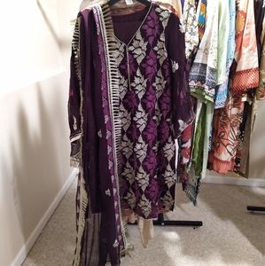 Pakistani party wear suit